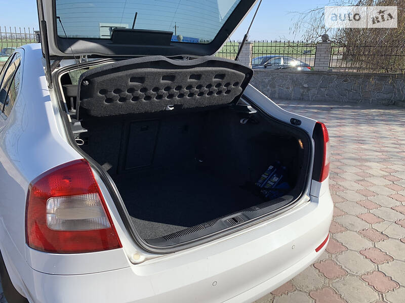 Хетчбек Skoda Octavia 2011 в Южноукраїнську фото 17 Хетчбек Skoda Octavia 2011 в Южноукраїнську