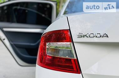 Седан Skoda Octavia 2016 в 