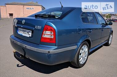 Лифтбек Skoda Octavia 2002 в Харькове