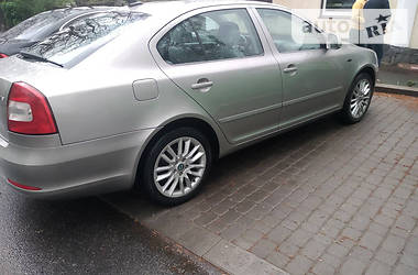Седан Skoda Octavia 2009 в 