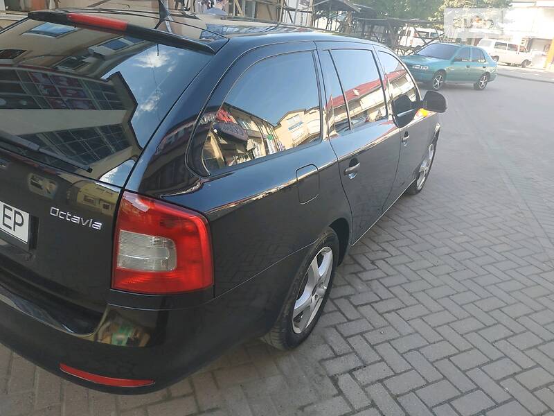 Універсал Skoda Octavia 2012 в Самборі