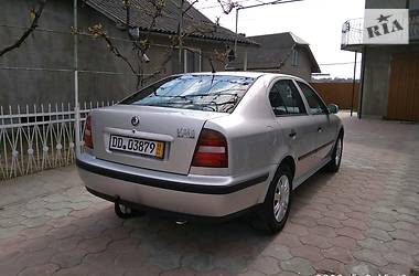 Хетчбек Skoda Octavia 2000 в 