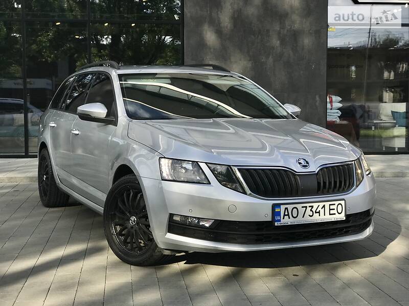 Універсал Skoda Octavia 2017 в Ужгороді