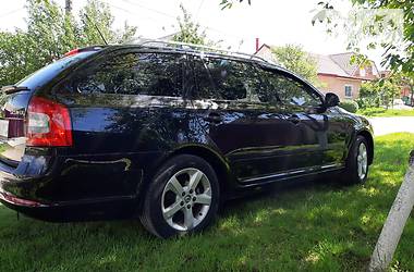 Універсал Skoda Octavia 2012 в 