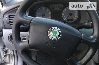 Седан Skoda Octavia 1998 в Стрые