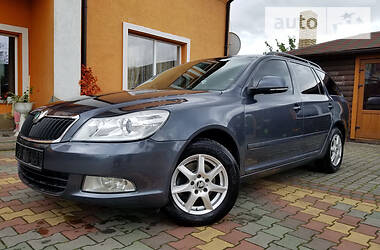 Универсал Skoda Octavia 2011 в Самборе