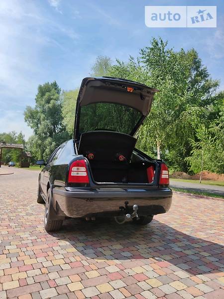 Седан Skoda Octavia 2008 в Миргороді