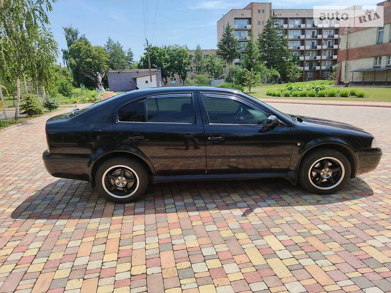 Седан Skoda Octavia 2008 в Миргороді