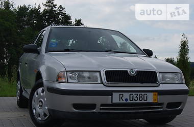 Хэтчбек Skoda Octavia 2000 в Бучаче