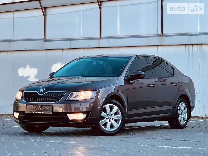 Хетчбек Skoda Octavia 2015 в 