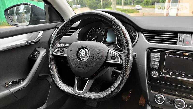 Універсал Skoda Octavia 2016 в Чернівцях
