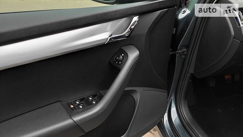 Універсал Skoda Octavia 2016 в Чернівцях