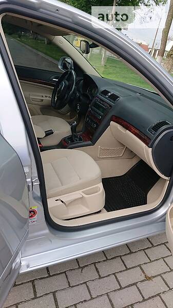 Седан Skoda Octavia 2011 в Коломиї