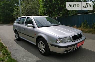 Універсал Skoda Octavia 1999 в 