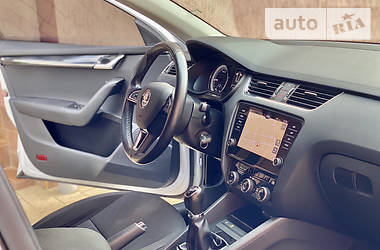 Універсал Skoda Octavia 2017 в 