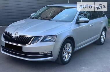 Универсал Skoda Octavia 2017 в Луцке