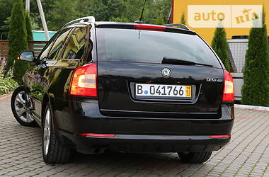 Універсал Skoda Octavia 2011 в 