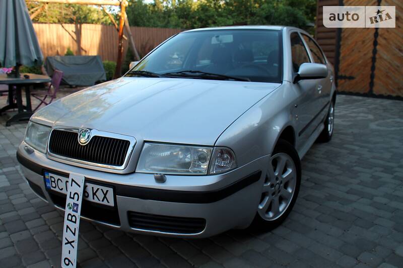 Седан Skoda Octavia 2002 в Полтаві
