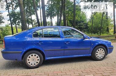 Седан Skoda Octavia 2009 в 