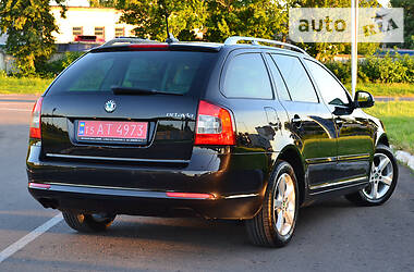 Універсал Skoda Octavia 2012 в 
