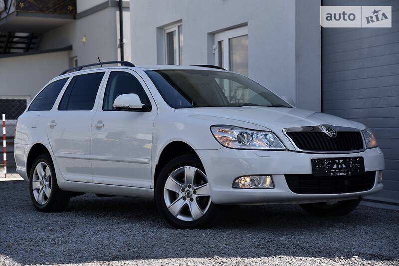 Універсал Skoda Octavia 2012 в Дрогобичі