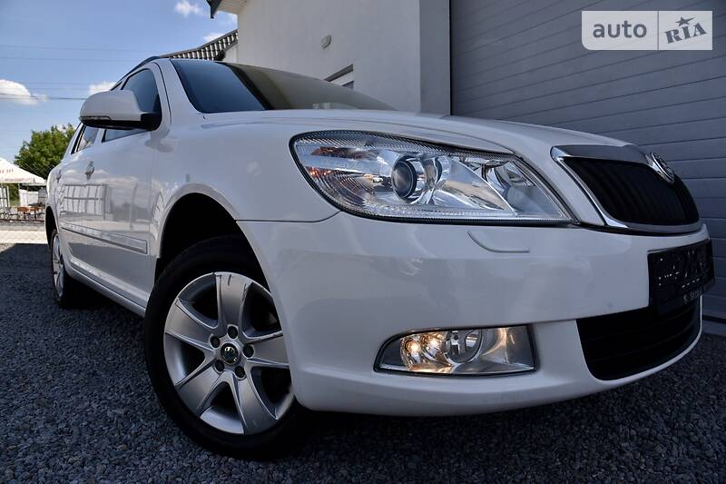 Універсал Skoda Octavia 2012 в Дрогобичі
