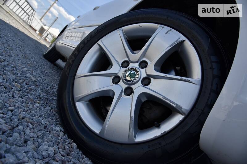 Універсал Skoda Octavia 2012 в Дрогобичі