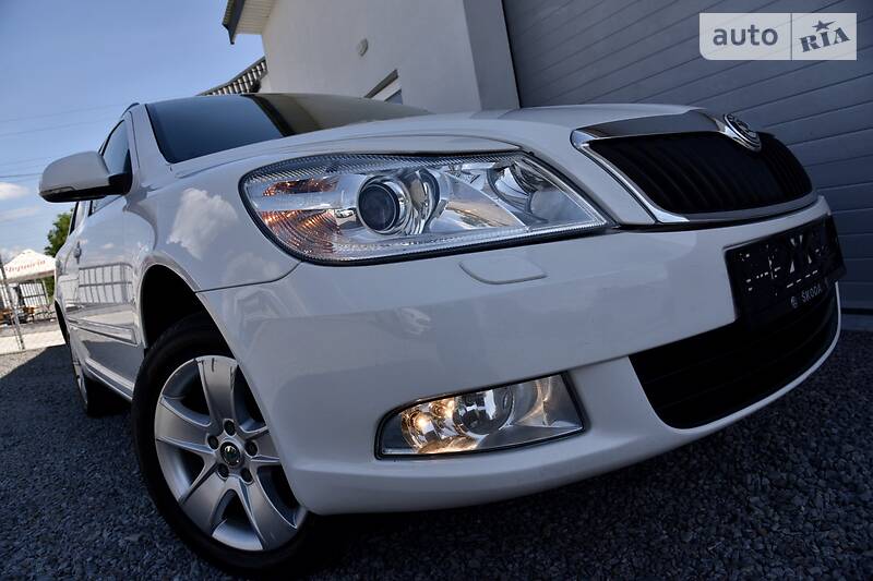 Універсал Skoda Octavia 2012 в Дрогобичі