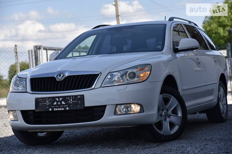 Універсал Skoda Octavia 2012 в Дрогобичі