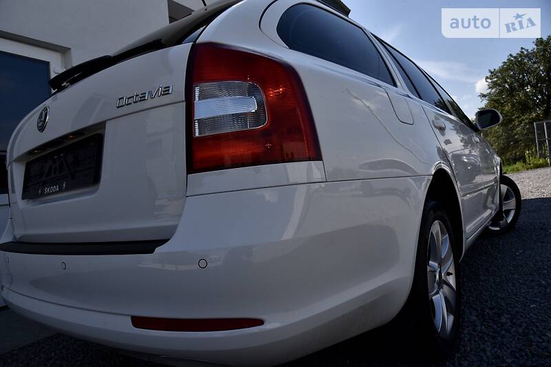 Універсал Skoda Octavia 2012 в Дрогобичі