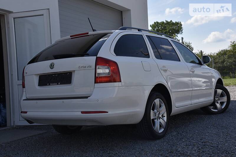 Універсал Skoda Octavia 2012 в Дрогобичі