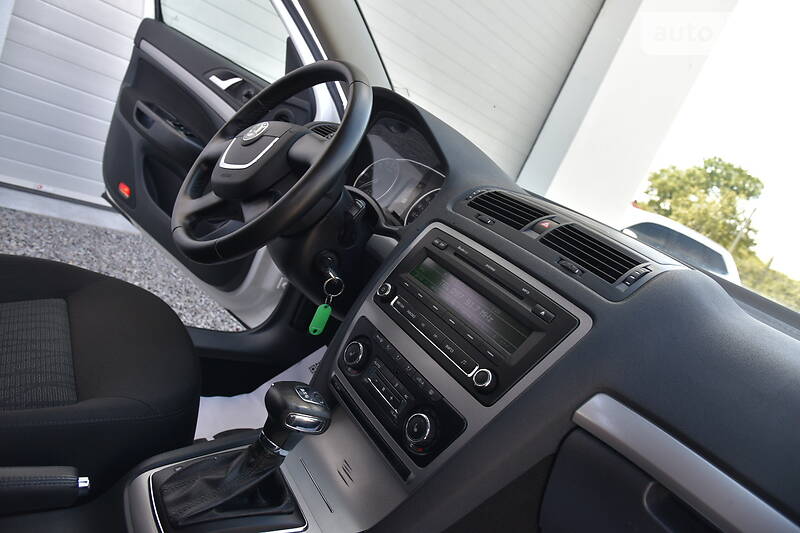 Універсал Skoda Octavia 2012 в Дрогобичі