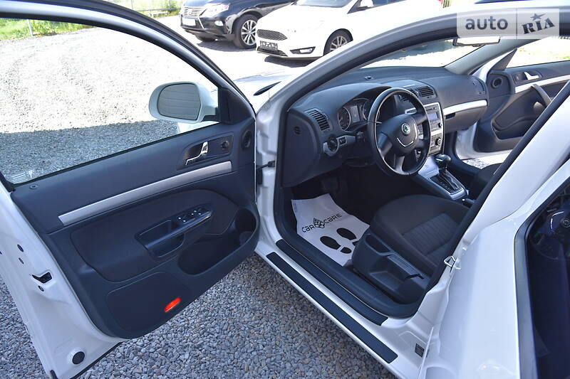 Універсал Skoda Octavia 2012 в Дрогобичі