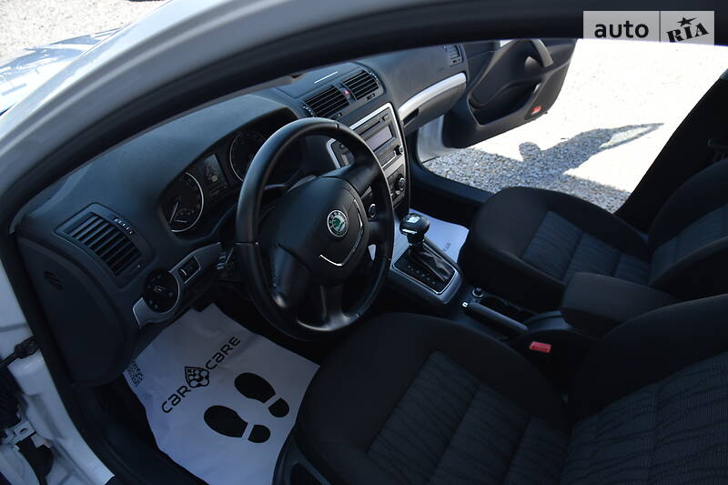 Універсал Skoda Octavia 2012 в Дрогобичі