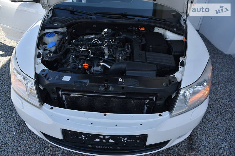 Універсал Skoda Octavia 2012 в Дрогобичі