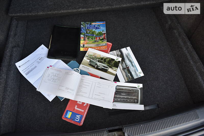 Універсал Skoda Octavia 2012 в Дрогобичі