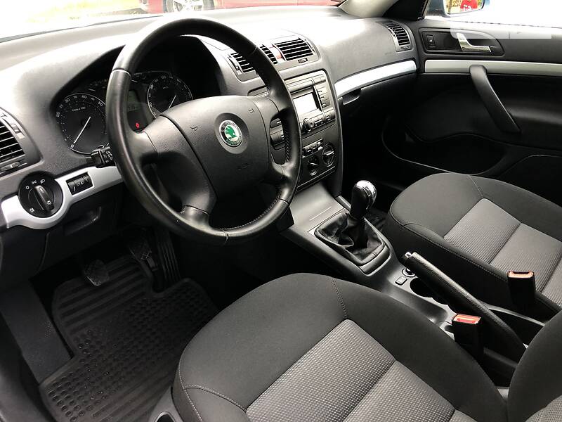 Універсал Skoda Octavia 2007 в Дрогобичі