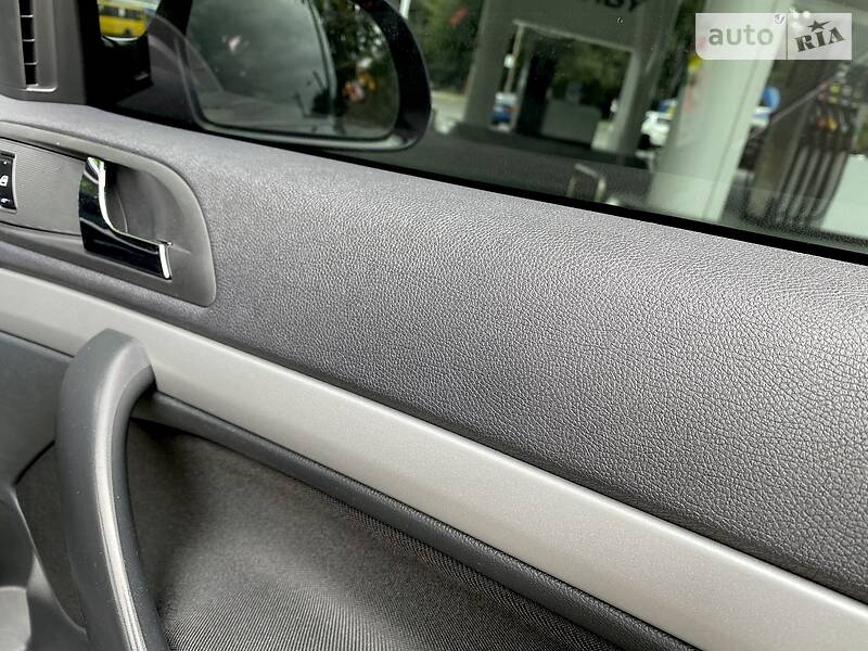 Седан Skoda Octavia 2012 в Дніпрі