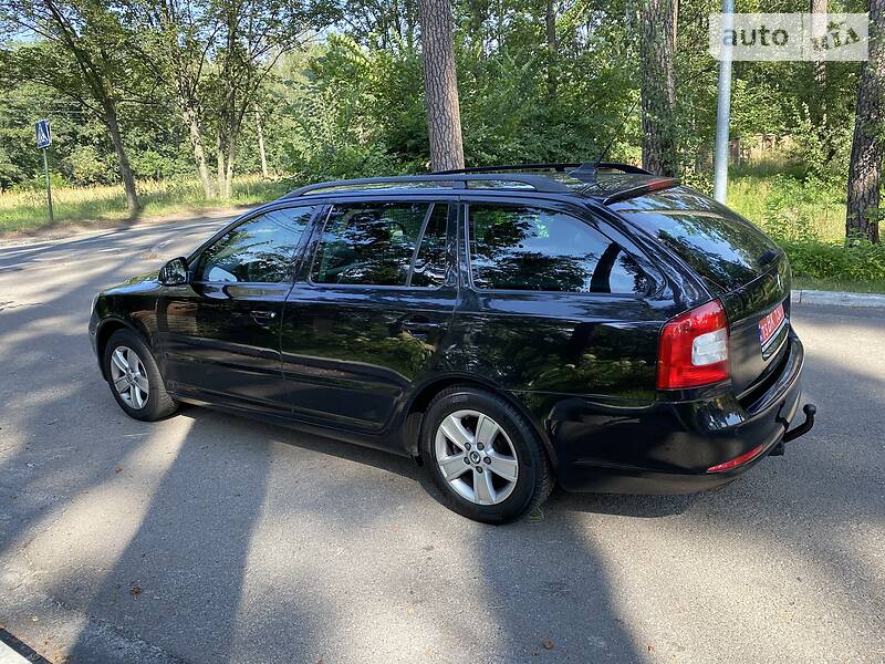 Універсал Skoda Octavia 2010 в Бучі