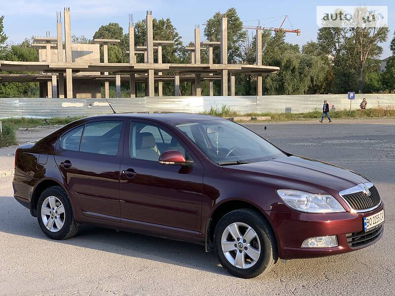 Ліфтбек Skoda Octavia 2010 в Тернополі фото 4 Ліфтбек Skoda Octavia 2010 в Тернополі