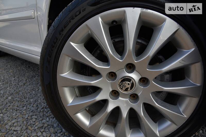 Універсал Skoda Octavia 2011 в Дрогобичі