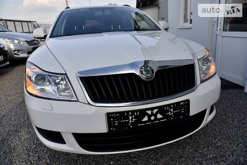 Універсал Skoda Octavia 2011 в Дрогобичі