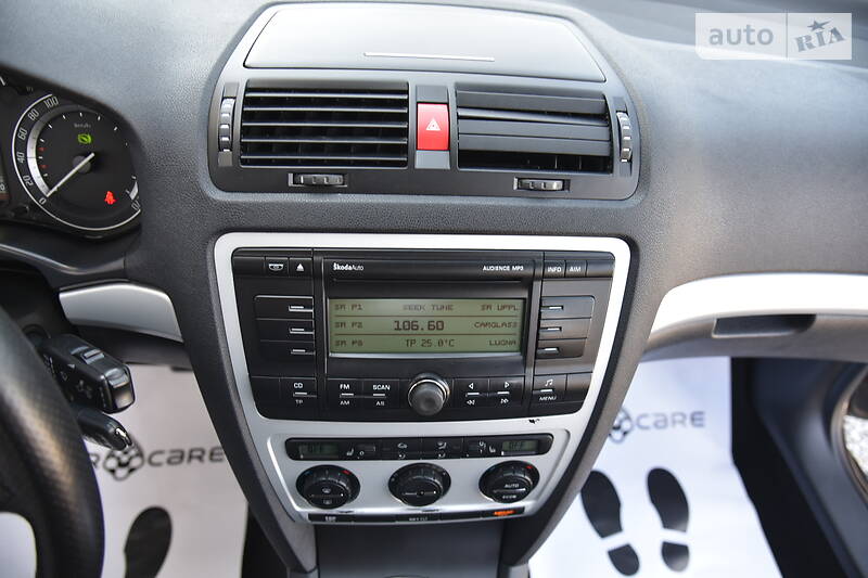 Седан Skoda Octavia 2009 в Дрогобичі