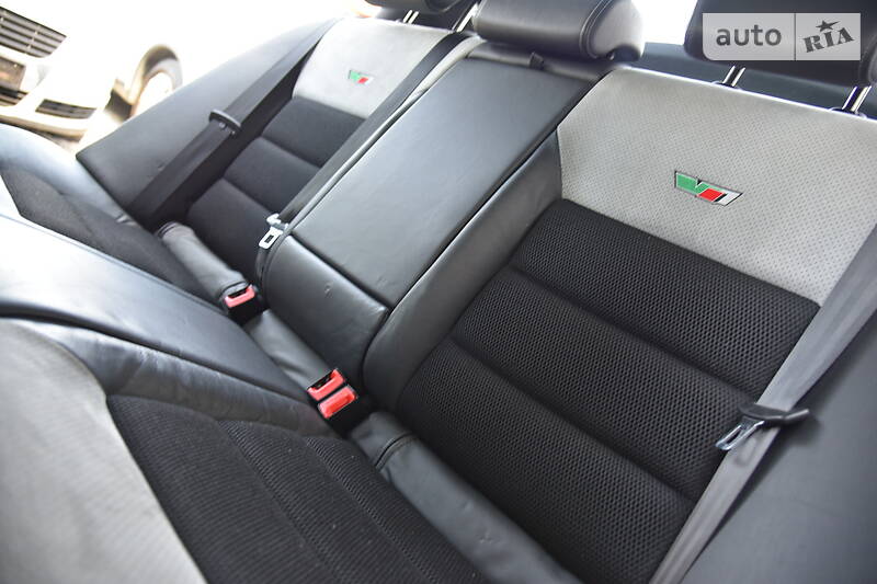 Седан Skoda Octavia 2009 в Дрогобичі