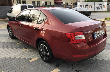 Седан Skoda Octavia 2014 в Иршаве