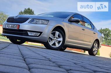 Седан Skoda Octavia 2014 в Самборе