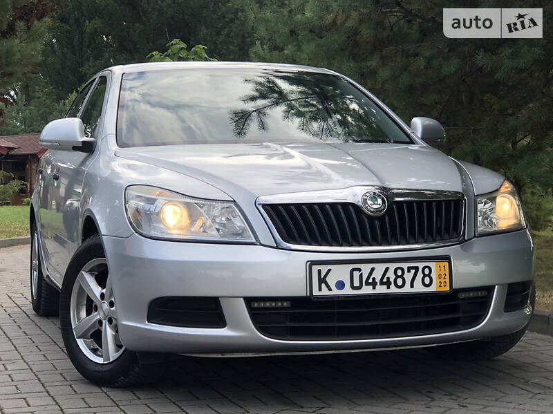 Седан Skoda Octavia 2009 в Дрогобичі