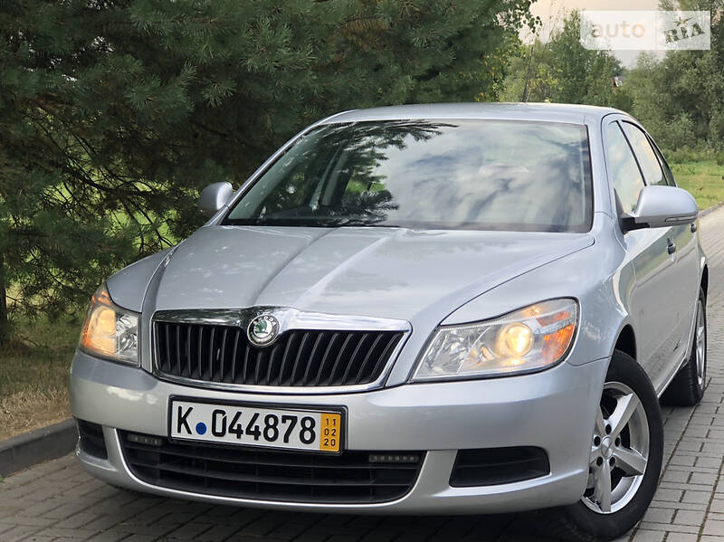 Седан Skoda Octavia 2009 в Дрогобичі