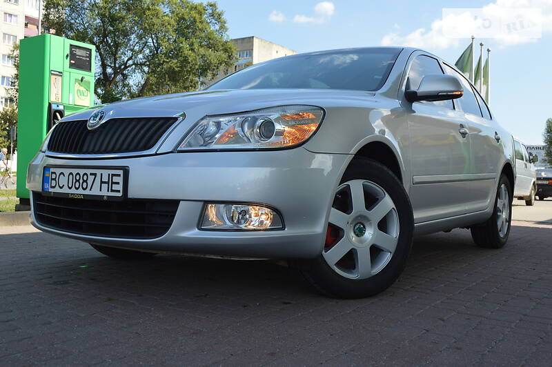 Седан Skoda Octavia 2011 в Дрогобичі