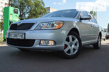 Седан Skoda Octavia 2011 в 